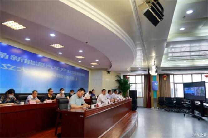 瞻新能源汽車產(chǎn)業(yè)趨勢，2022長三角汽車產(chǎn)業(yè)及供應(yīng)鏈博覽會創(chuàng)新前進(jìn)