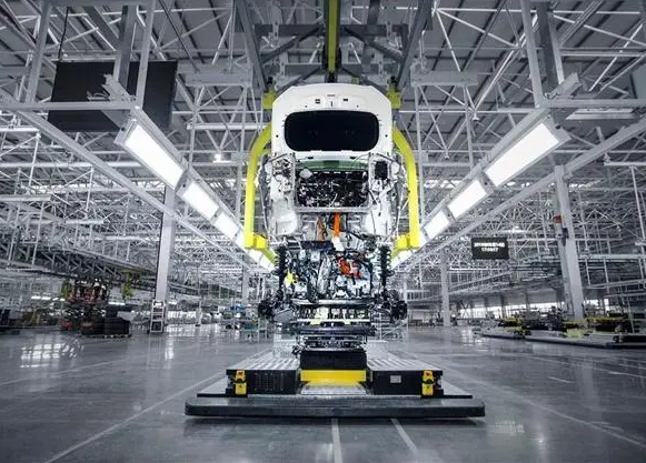 中國汽車產業出海，哪些短板待補齊？